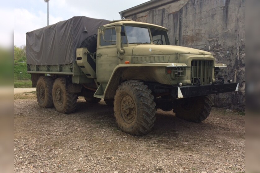 LKW | Militär-Truck fahren URAL-375