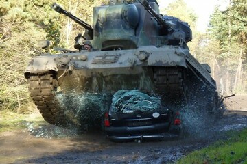 Panzer fahren Flakpanzer Gepard inkl. Car-Crashing