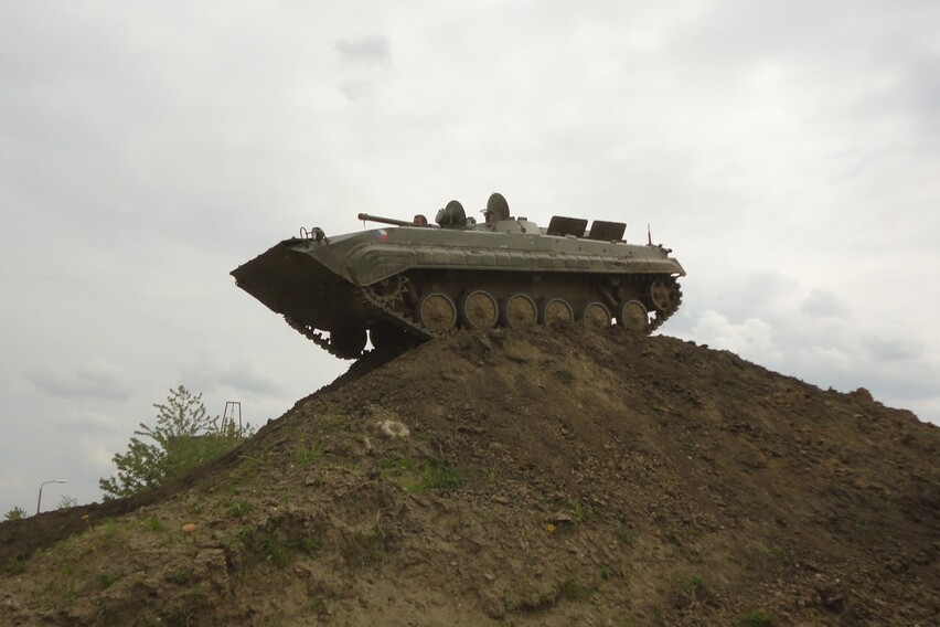 Mitfahren im Schützenpanzer BMP