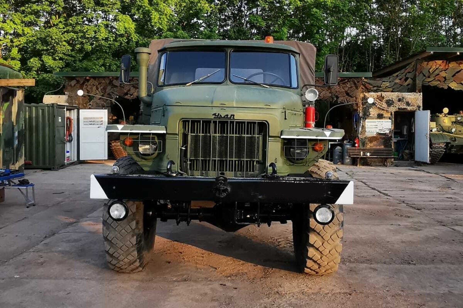 Mitfahren im LKW | Militär-Truck URAL-375