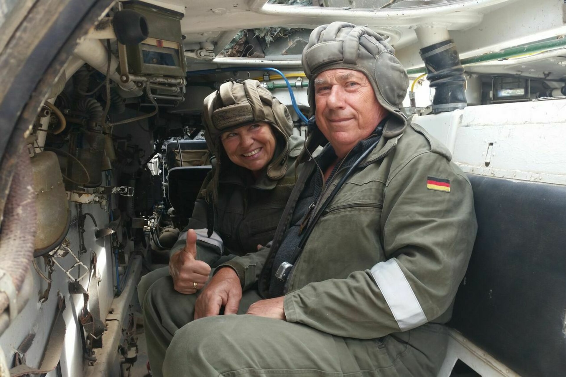 Panzer fahren: Partnergutschein im BMP