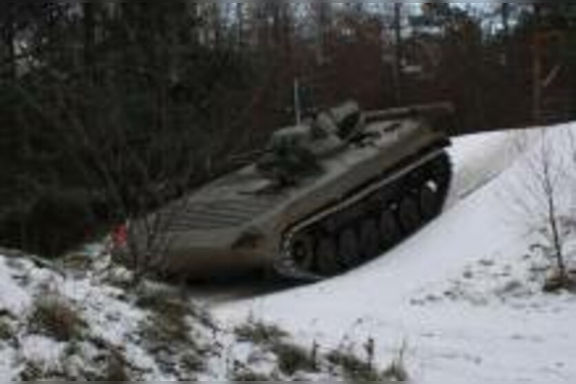 Panzer selber fahren Schützenpanzer BMP: 1 Runde