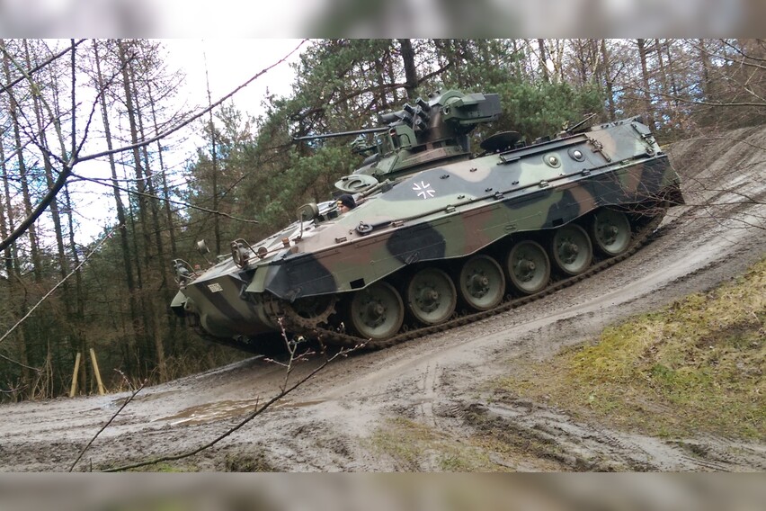 Mitfahren im Schützenpanzer Marder