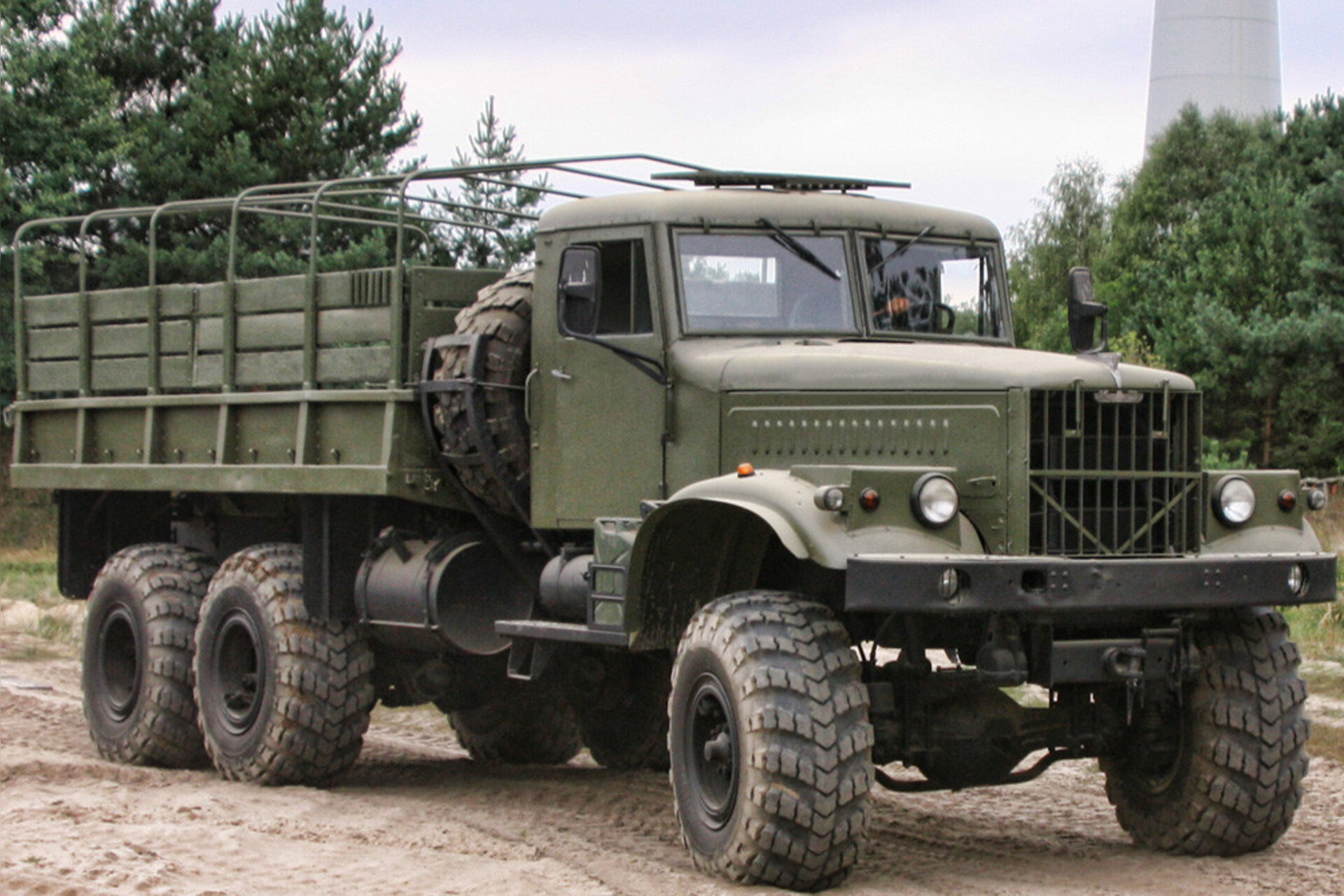 LKW | Militär-Truck selber fahren: KrAZ-255B (3 Runden)