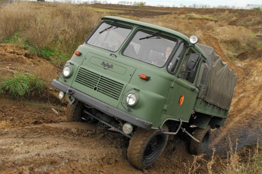 LKW | Militär-Truck Robur LO fahren