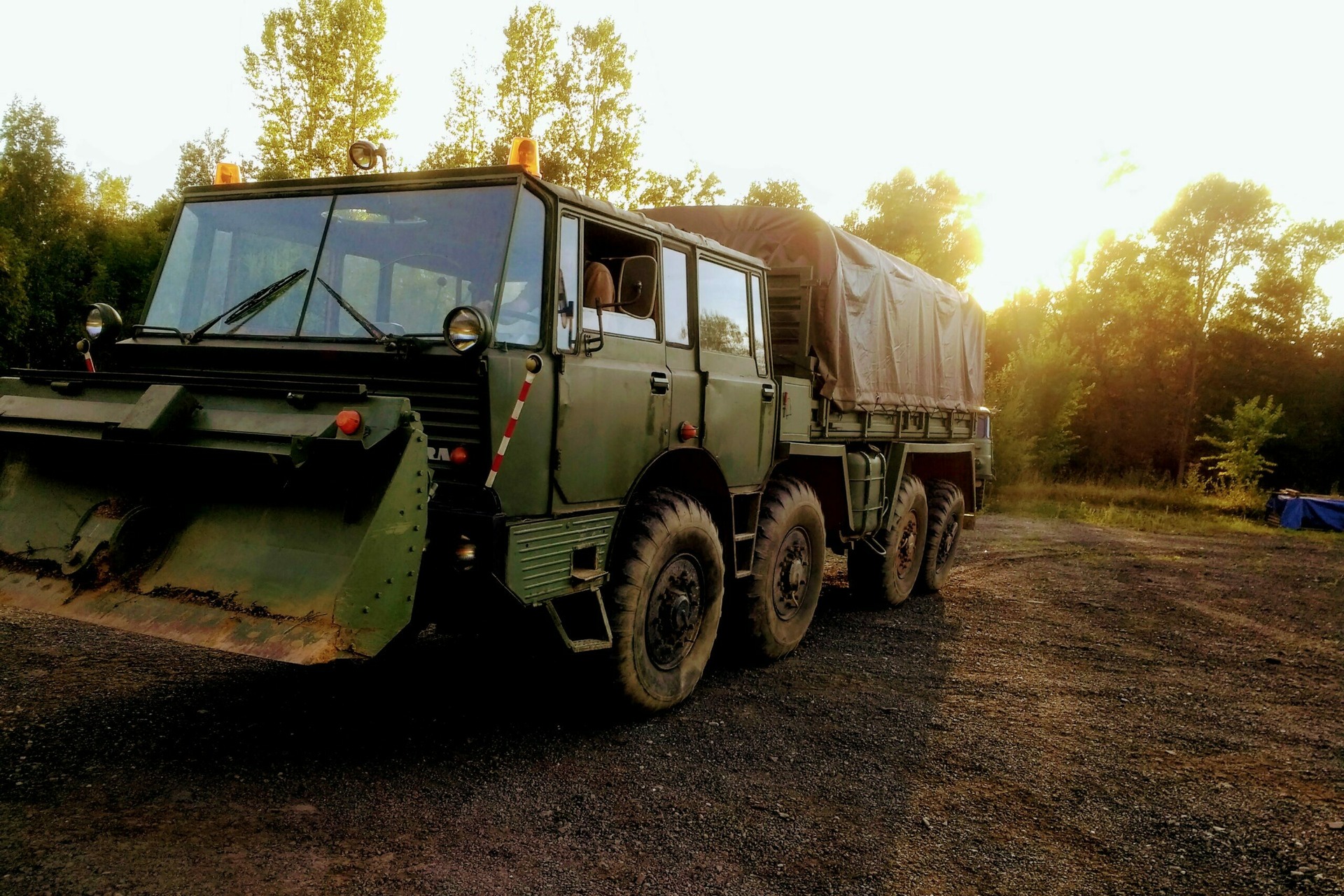 LKW | Militär-Truck Tatra 813 fahren